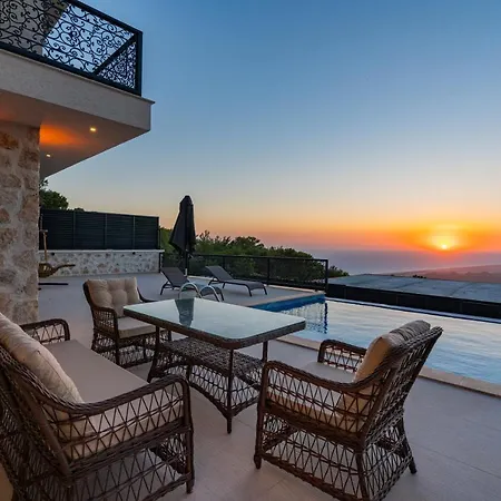 Dueses - Pools, Sauna, Turkish Bath, Magnificent View Kaş