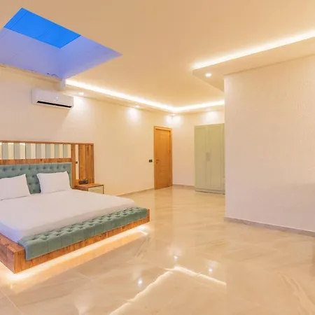 Villa Dueses - Pools, Sauna, Turkish Bath, Magnificent View *