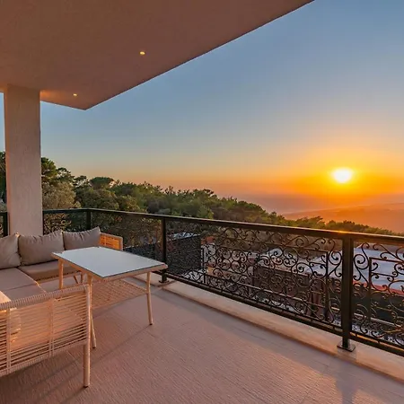 Villa Dueses - Pools, Sauna, Turkish Bath, Magnificent View *