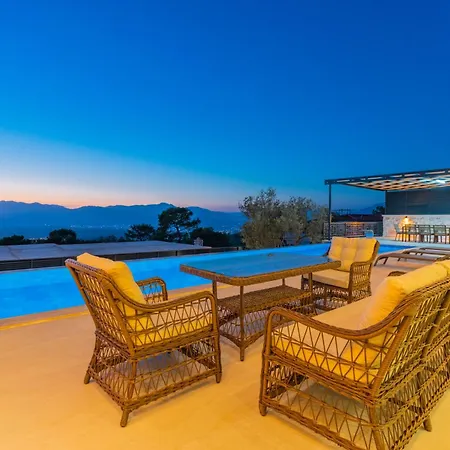 Villa Dueses - Pools, Sauna, Turkish Bath, Magnificent View Kaş