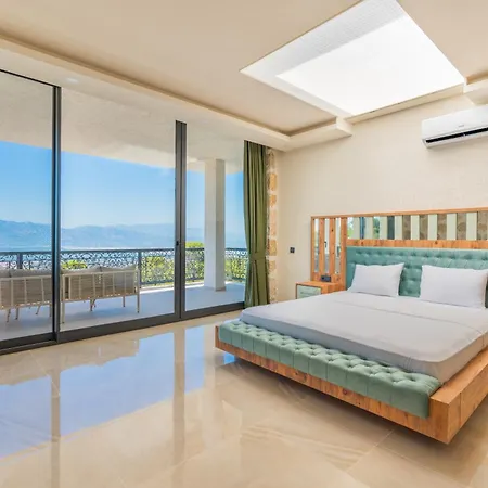 Villa Dueses - Pools, Sauna, Turkish Bath, Magnificent View Kaş