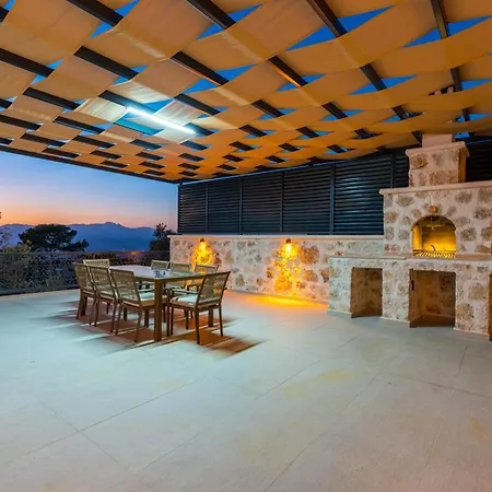 Villa Dueses - Pools, Sauna, Turkish Bath, Magnificent View Kaş