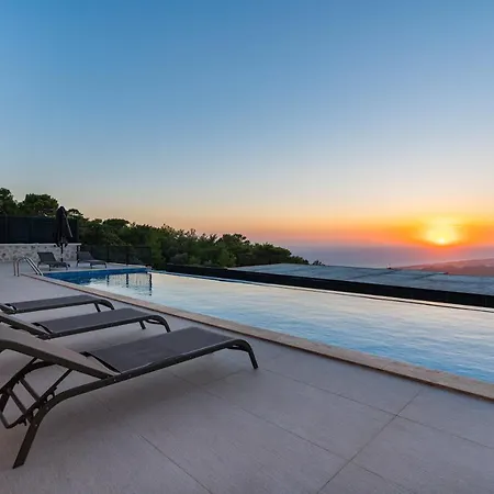 Villa Dueses - Pools, Sauna, Turkish Bath, Magnificent View