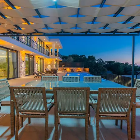 Dueses - Pools, Sauna, Turkish Bath, Magnificent View Villa *